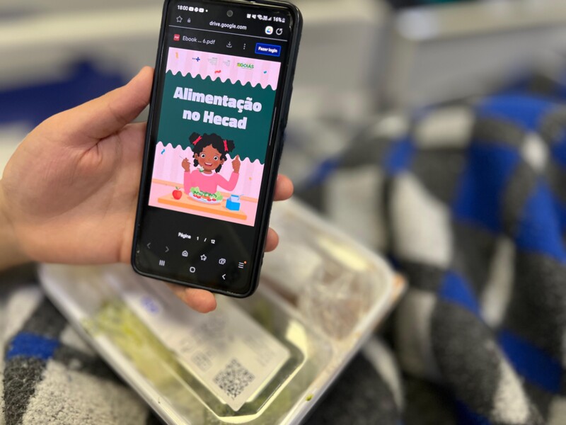 hecad-disponibiliza-guia-alimentar-via-qr-code-para-orientar-pais-e-pacientes